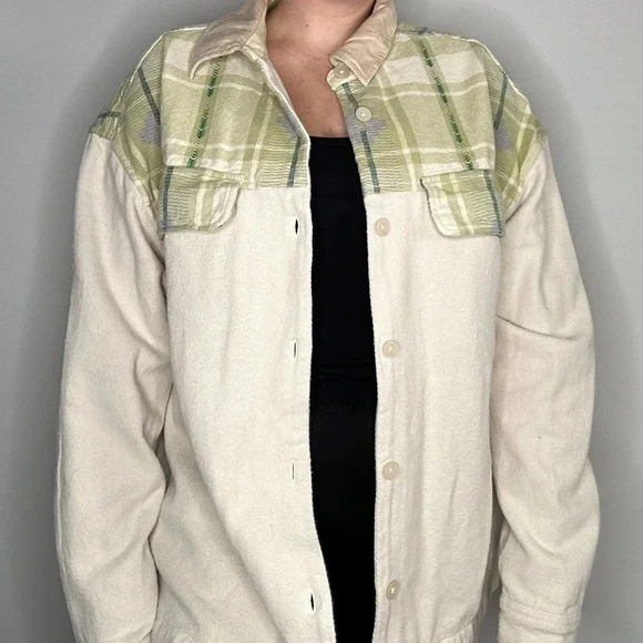 Urban Outfitters Cream‎ Shirt Jacket with Green Plaid Details - Picture 5 of 7